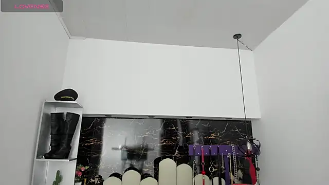 Kathia Armstrong online show from December 28, 2024, 12:24 pm