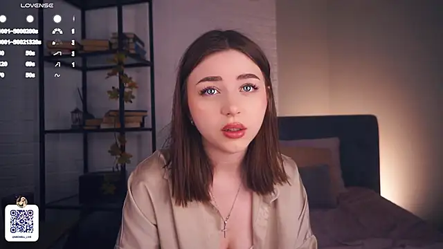 LindaFarmer online show from February 18, 2025, 4:04 am