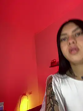 emily 22x online show from February 9, 2025, 1:46 pm