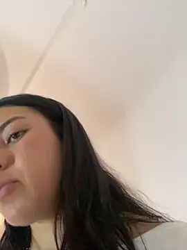 emily 22x online show from February 9, 2025, 7:52 pm