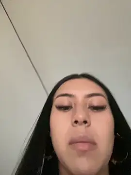 emily 22x online show from September 17, 2025, 8:10 pm