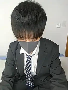 itsme LEON online show from March 8, 2025, 1:14 pm