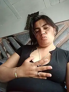 naughty-sharlot online show from September 26, 2025, 7:29 pm