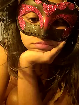 Snapshot of Bella_Luna18 chatting on March 7, 2025, 6:00 pm Bella Luna18 online show from March 7, 2025, 6:00 pm