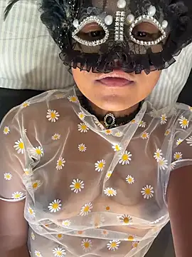 Snapshot of Bella_Luna18 chatting on January 8, 2026, 6:21 pm Bella Luna18 online show from January 8, 2026, 6:21 pm