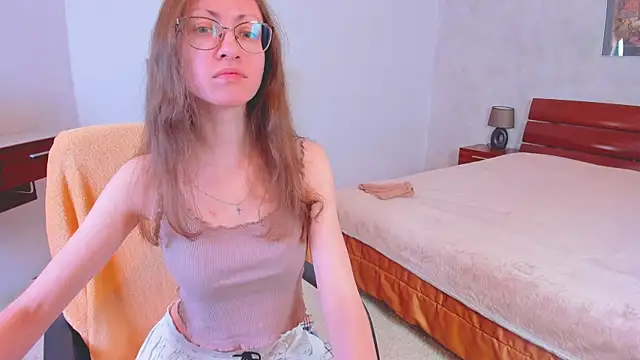 Pantyhose Mila online show from February 24, 2026, 8:29 pm