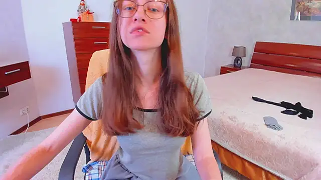 Pantyhose Mila online show from March 1, 2026, 8:33 pm