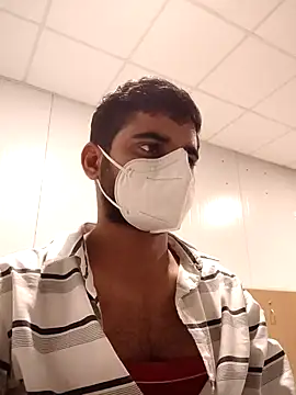 Ishan003 online show from December 12, 2024, 5:04 pm