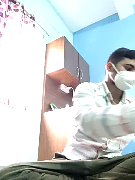 Ishan003 online show from September 26, 2025, 5:33 am