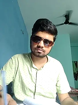 Snapshot of Ishan003 chatting on June 19, 2026, 6:40 am Ishan003 online show from June 19, 2026, 6:40 am