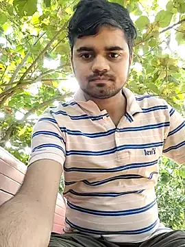Snapshot of Ishan003 chatting on June 24, 2026, 2:43 am Ishan003 online show from June 24, 2026, 2:43 am