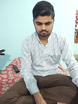 Snapshot of Ishan003 chatting on July 3, 2026, 7:04 am Ishan003 online show from July 3, 2026, 7:04 am