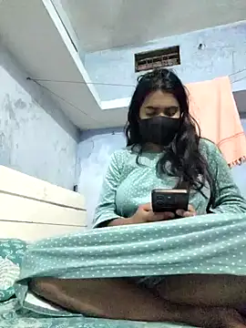 Priya Strip online show from February 13, 2025, 10:11 pm