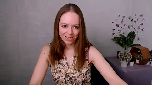 GloriaSi  online show from April 10, 2026, 4:50 am