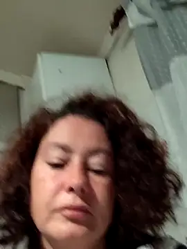 Snapshot of RamyLove36 chatting on November 5, 2025, 5:18 am RamyLove36 online show from November 5, 2025, 5:18 am