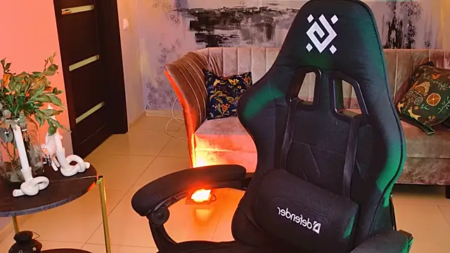 LolaAsmus online show from March 12, 2025, 5:13 am