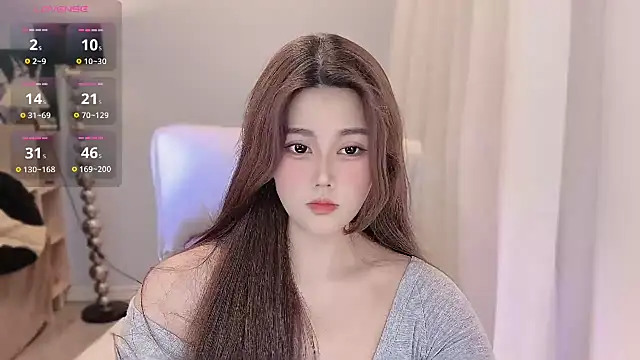 Strawberrybabyy1 online show from December 27, 2024, 12:01 pm