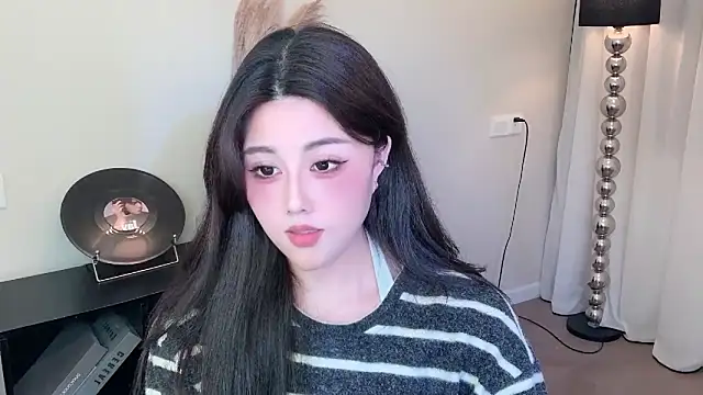 Strawberrybabyy1 online show from March 1, 2025, 2:02 pm