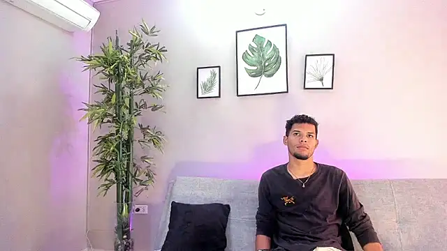 miaa lux online show from February 13, 2025, 7:10 pm