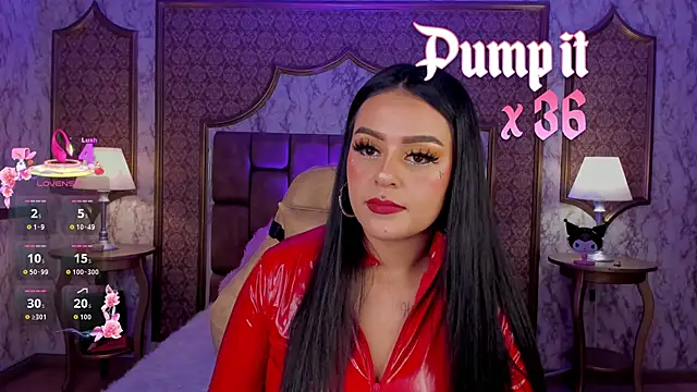 SoffiQueen online show from October 6, 2025, 6:49 pm