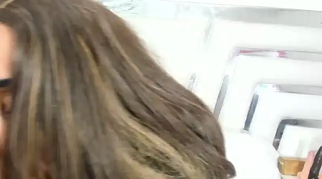 SaraaJhons online show from February 24, 2025, 8:25 pm