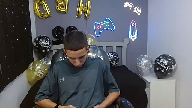 JackSwan18 online show from January 3, 2025, 2:08 pm