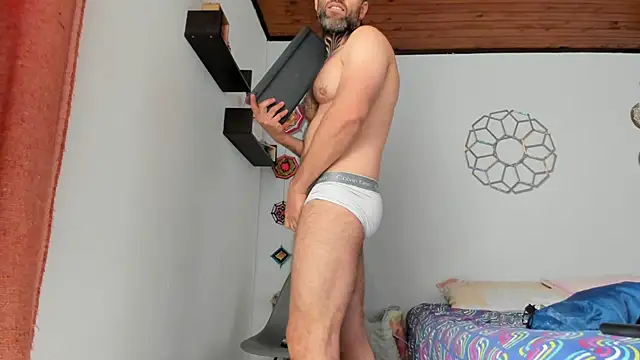 Antoniohot2024 online show from January 22, 2025, 1:53 pm