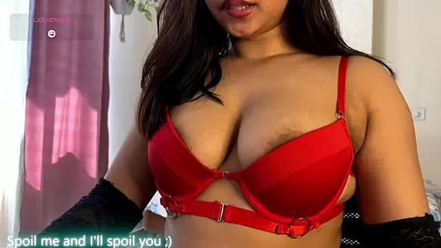 Snapshot of ohh_mona chatting on March 8, 2025, 5:28 am ohh mona online show from March 8, 2025, 5:28 am