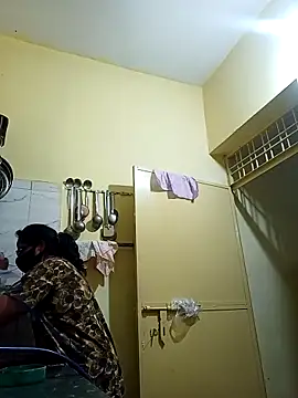 heenage online show from March 16, 2025, 4:56 pm