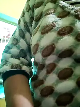 heenage online show from December 4, 2025, 2:54 am