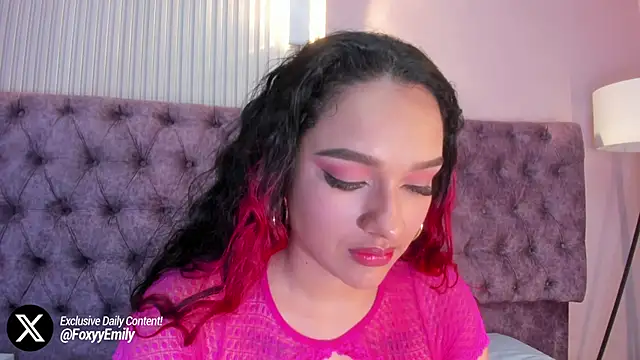 EMILYY FOXY online show from February 4, 2025, 10:55 pm