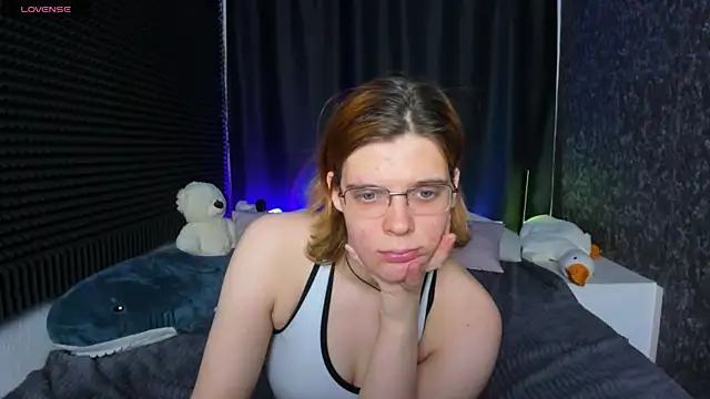 KIKI Krash online show from February 4, 2025, 1:48 pm