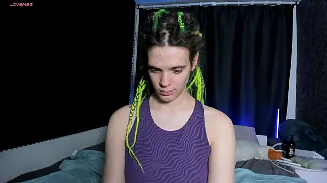 KIKI Krash online show from November 27, 2025, 10:06 am