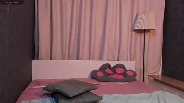 KIKI Krash online show from April 19, 2026, 6:10 pm