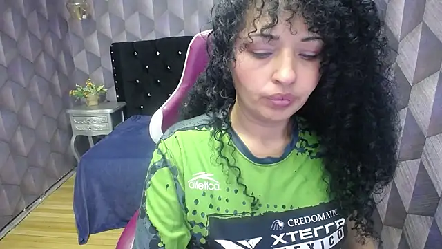 Sofiacowperx online show from January 25, 2025, 7:18 pm