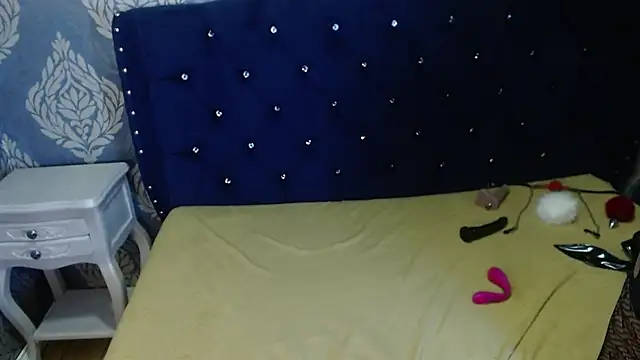 Sofiacowperx online show from February 8, 2026, 7:01 am