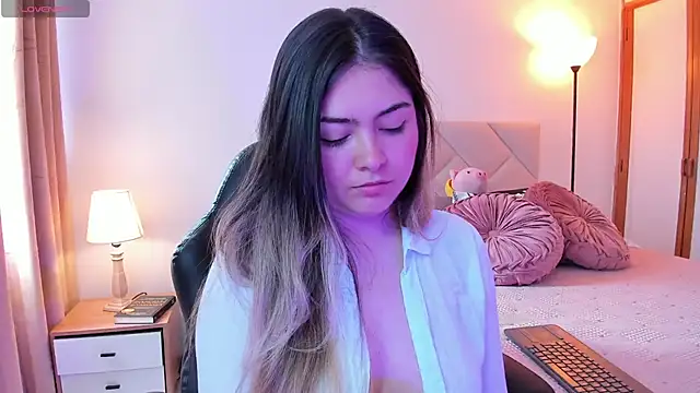 Lau Bee online show from March 20, 2025, 2:42 pm