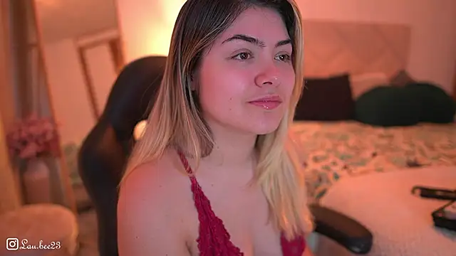 Lau Bee online show from October 25, 2025, 6:35 pm