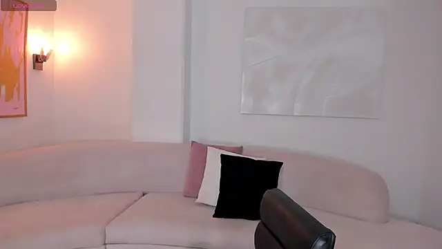 SavannahStorm online show from October 19, 2025, 5:57 pm