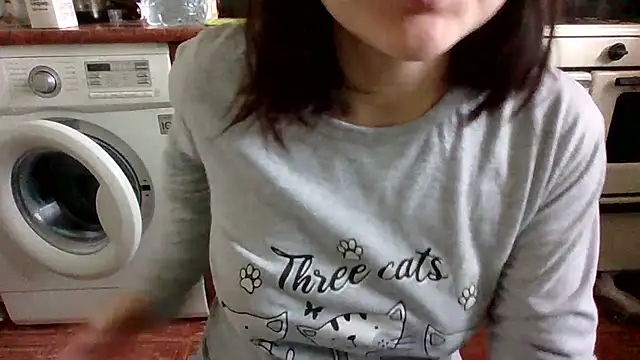 MikaKors online show from February 15, 2025, 7:38 am