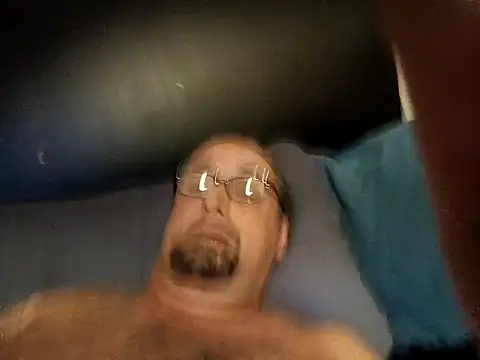 Snapshot of EnaticDecadron chatting on February 4, 2026, 3:45 am EnaticDecadron online show from February 4, 2026, 3:45 am