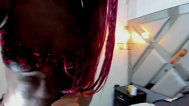 Nahomi-Hill online show from September 10, 2025, 9:26 pm