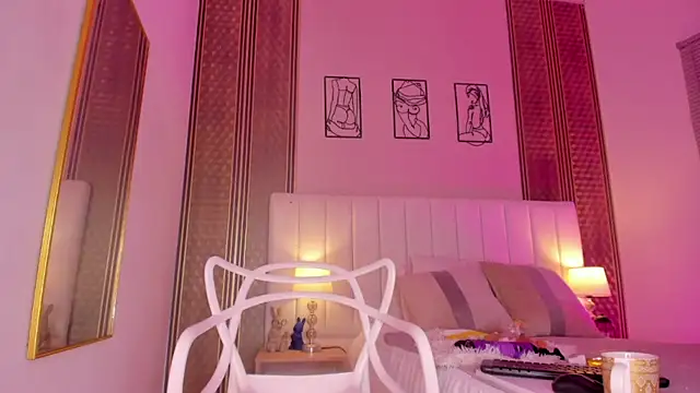 zoe sky  online show from September 30, 2025, 11:26 am