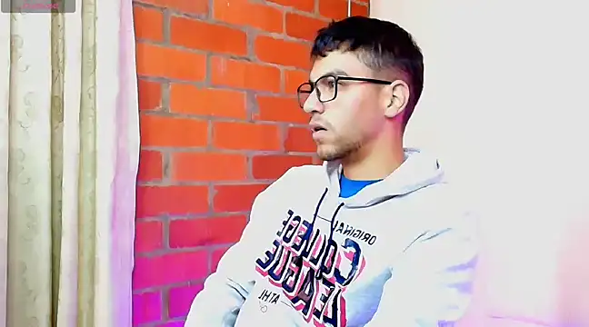 Leandro valenzuela online show from March 18, 2025, 2:26 pm