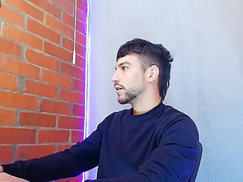 Leandro valenzuela online show from October 9, 2025, 2:48 pm