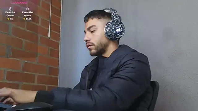 Leandro valenzuela online show from April 4, 2026, 11:51 am