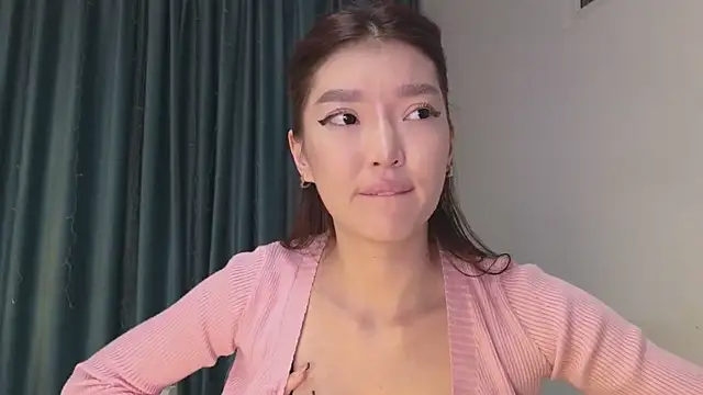 AudreyMell online show from December 1, 2025, 1:05 pm