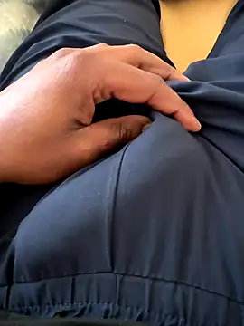 078-Piper online show from October 13, 2025, 6:13 am