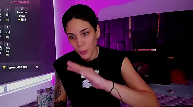 Charlee pink online show from March 6, 2025, 9:42 pm