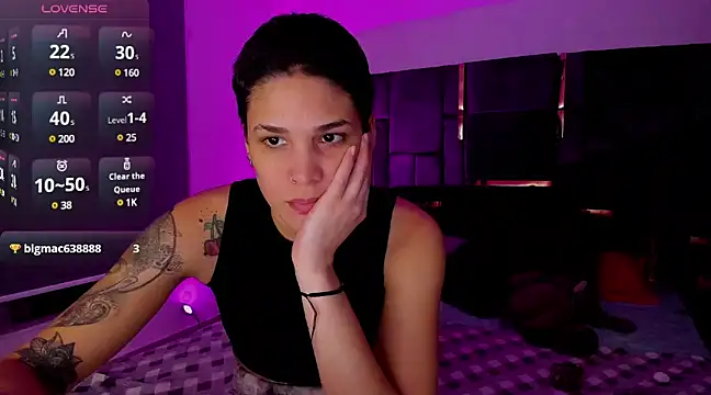 Charlee pink online show from March 7, 2025, 9:29 am